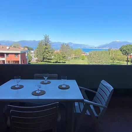 The Sunny Lake - With Pool * Desenzano del Garda
